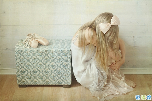 送給孤獨(dú)的自己的傷感說(shuō)說(shuō)配圖 看完想哭的傷感說(shuō)說(shuō)12