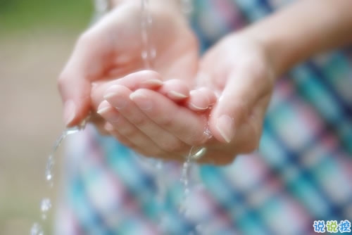 28條經(jīng)典愛情說說句子 形容美好愛情的說說簡短2