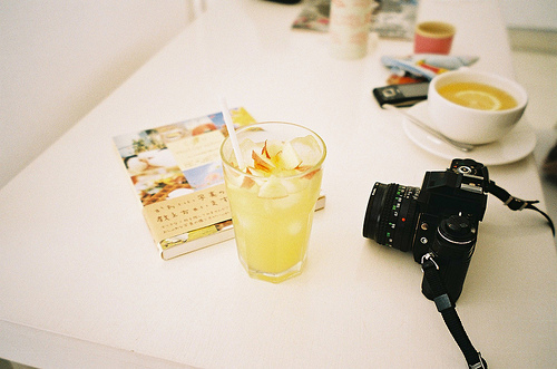 甜蜜浪漫情話(huà)只想說(shuō)給你聽(tīng)的說(shuō)說(shuō)帶圖片 想化作一陣風(fēng)輕柔的撫過(guò)你2