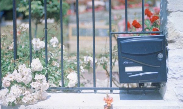 關(guān)于愛(ài)情的甜蜜小句子帶圖片 我忘記誰(shuí)都不能忘記那個(gè)夏天的你13