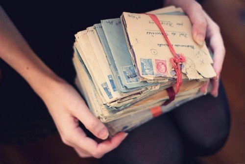 有詩(shī)意的簡(jiǎn)單但很有內(nèi)涵的說(shuō)說(shuō)帶圖片 躲過(guò)了爭(zhēng)吵決絕熬不過(guò)歲月漫長(zhǎng)2