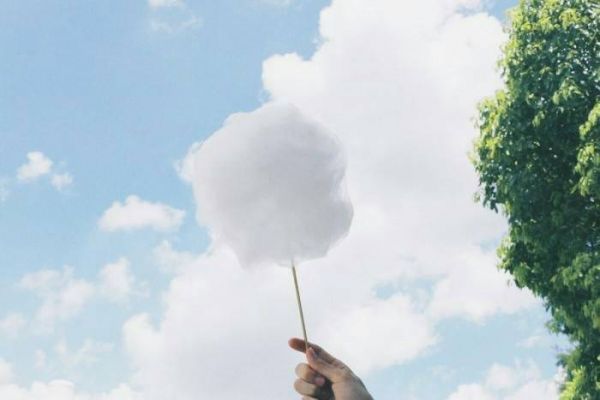 一瞬間戳中你淚點(diǎn)的傷感說說帶圖片1