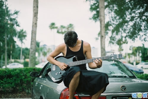 2018點(diǎn)贊最多的說(shuō)說(shuō)加圖片：速熱的人也速凍，熱鬧的人易散場(chǎng)7