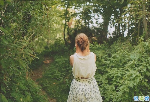 寫給異地戀的說說帶圖片 愿你漂洋過海有人在彼岸等你1