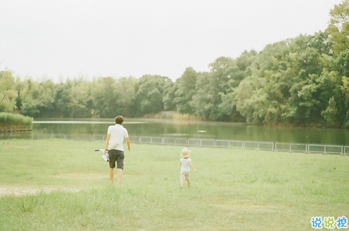 對愛一往情深的經(jīng)典說說帶圖片 文藝愛情小短句表達愛意11