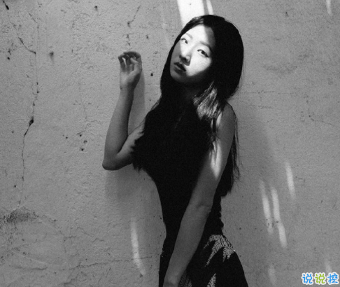 傷感憂郁心情說(shuō)說(shuō)帶圖片2018 原諒我一生愛(ài)憎分明不討巧1