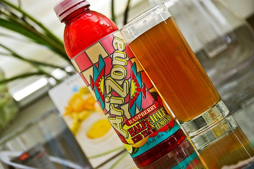 雖然有些傷感但還是很溫暖的圖片句子 我曾一想到你就會(huì)傻笑現(xiàn)在竟然記不清你的臉8