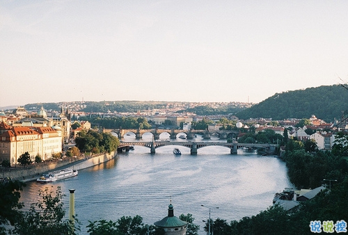 可以發(fā)朋友圈的早安勵志心語大全2018 很經(jīng)典的勵志說說帶圖片5