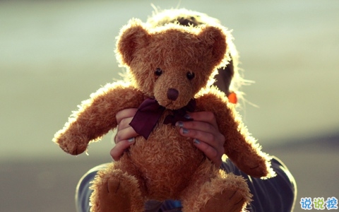 2019微信朋友圈個(gè)性說說配圖 手機(jī)有電錢包有錢比什么都好6