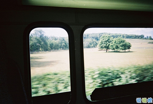 心累了傷感說(shuō)說(shuō)帶圖片2019 惹人心疼的一些傷感句子7