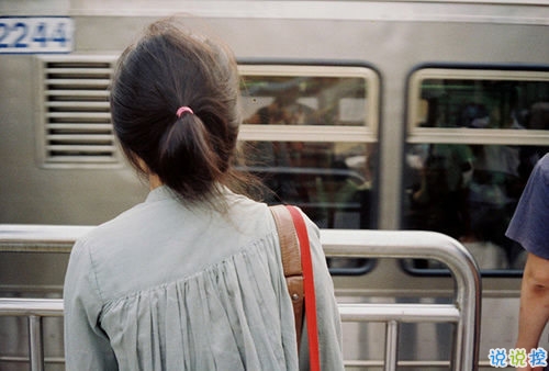 2019最新英文句子唯美勵(lì)志帶翻譯 很有格調(diào)的早安勵(lì)志英文句子2