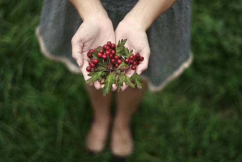 關(guān)于夏天的唯美文藝說(shuō)說(shuō)帶圖片 夏有彤云蔚然成風(fēng)7