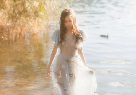 那些讓你聽到忍不住哭泣的經(jīng)典歌詞圖片說說10