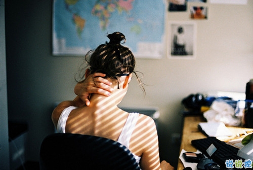 心情郁悶的傷感說(shuō)說(shuō)帶圖片 夜里睡不著覺(jué)的傷感心情說(shuō)說(shuō)配圖11