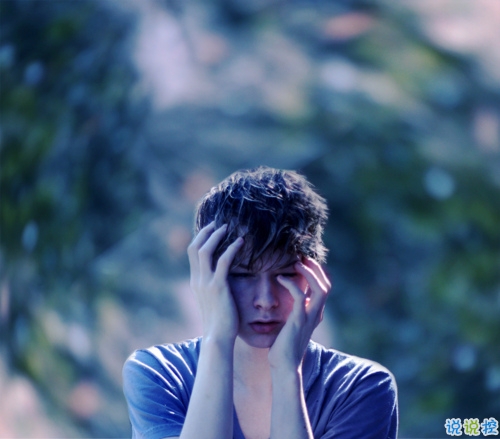 說(shuō)給暗戀的你聽(tīng)的傷感女生圖片說(shuō)說(shuō) 白晝隱沒(méi)了星光5