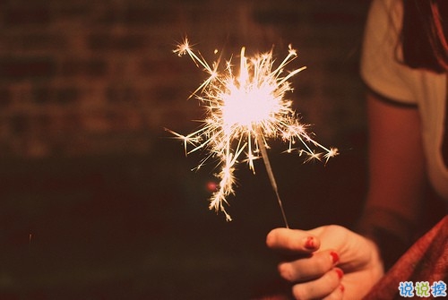 偷偷喜歡一個(gè)男生的說說 暗戀某個(gè)人的心情句子心潮澎湃2