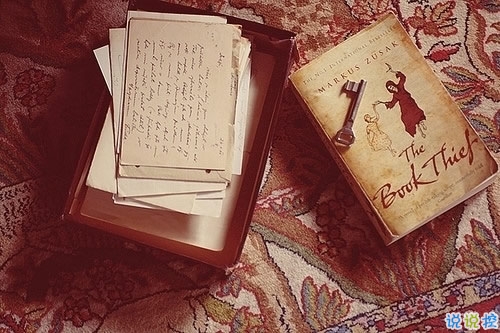 心情低落時(shí)發(fā)的經(jīng)典說(shuō)說(shuō)有點(diǎn)文藝的說(shuō)說(shuō) 感到無(wú)聊煩躁時(shí)發(fā)的說(shuō)說(shuō)1