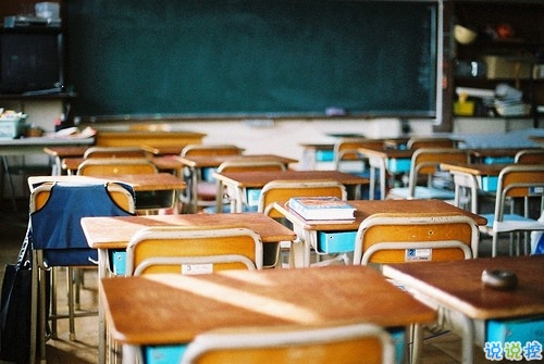 寫給年輕人的經(jīng)典愛情說說 00后必看的愛情哲理句子2