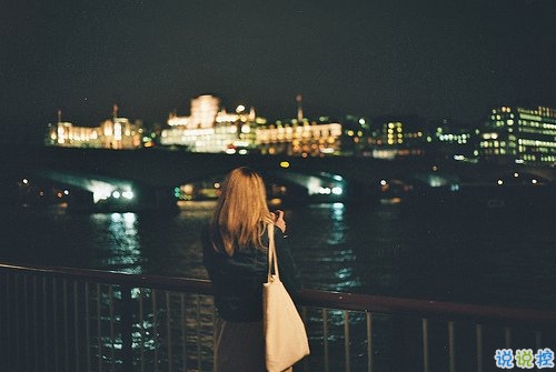 心情不好發(fā)朋友圈的說(shuō)說(shuō) 內(nèi)心壓抑憋屈的心情短語(yǔ)1