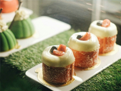 很搞笑的有意思的說說 長青春痘是因?yàn)榭蓯鄣矫芭? data-CHiY=