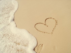 2019微信相濡以沫的幸福愛(ài)情說(shuō)說(shuō) 形容愛(ài)情美好甜蜜的句子