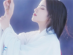 心情不美麗很壓抑的說說精選 對(duì)的人晚一點(diǎn)再遇見吧