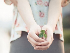 適合寫到作文里的經(jīng)典說(shuō)說(shuō) 很有哲理的經(jīng)典說(shuō)說(shuō)很精辟唯美