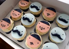 搞笑扣扣說(shuō)說(shuō)：上課睡覺覺，下課打鬧鬧，考試死翹翹