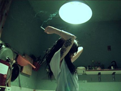 傷感愛情說說一個(gè)人的愛情很難過 特別傷感的愛情說說深夜默默哭泣