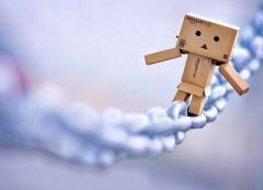 有哲理的句子帶圖片：有本事任性的人，也要有本事堅(jiān)強(qiáng)