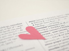 關(guān)于生活人生的超勵志圖片說說 幸福就是放大快樂幸運就是熬過不幸