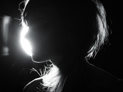 余生還是不要你指教了，我自己過(guò)吧