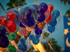 愛情有悲歡離合的經(jīng)典說說 愛情很復(fù)雜的經(jīng)典說說大全