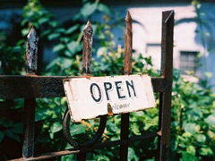 關于愛情的超傷感的說說帶圖片 我說我要走你沒有挽留我也沒有回頭