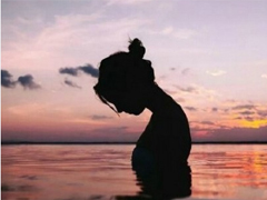 觸碰到心里的個(gè)性說(shuō)說(shuō) 心里落寞的說(shuō)說(shuō)想開(kāi)一點(diǎn)