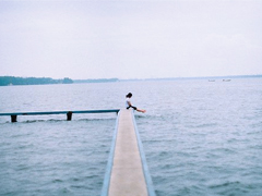 韓寒關(guān)于生活和成長(zhǎng)的經(jīng)典語(yǔ)錄 人生而在世應(yīng)該知道的道理很現(xiàn)實(shí)的句子