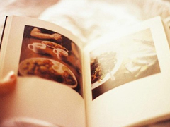 2018失戀的句子說(shuō)說(shuō)心情配圖 你永遠(yuǎn)也看不到我最寂寞時(shí)候的樣子