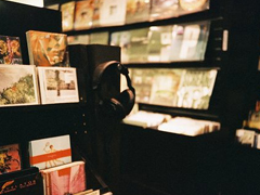 堅持住自己夢想的勵志句子發(fā)朋友圈 生活現實的經典勵志語錄