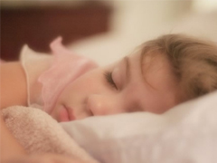 愛一個人換來一身教訓(xùn)的愛情句子 愛情中終究要學(xué)會的一些道理