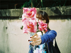 不敢再相信愛情的傷感說說看完想哭 讓前任看到心疼的傷感說說