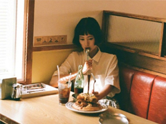 每一句戳心的傷感說說聽著難過 讓你紅過眼有道理的傷感說說大全