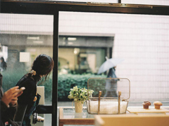 很傷感的非主流經(jīng)典傷感說說 一瞬間淚流滿面的傷感非主流說說