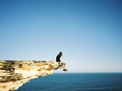 心好累了的傷感說說看完就想哭 愛情傷感說說心累了心情不好的說說