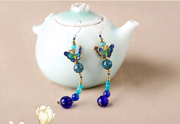 復古氣質(zhì)匠心啟航閱讀蝴蝶耳墜耳環(huán)