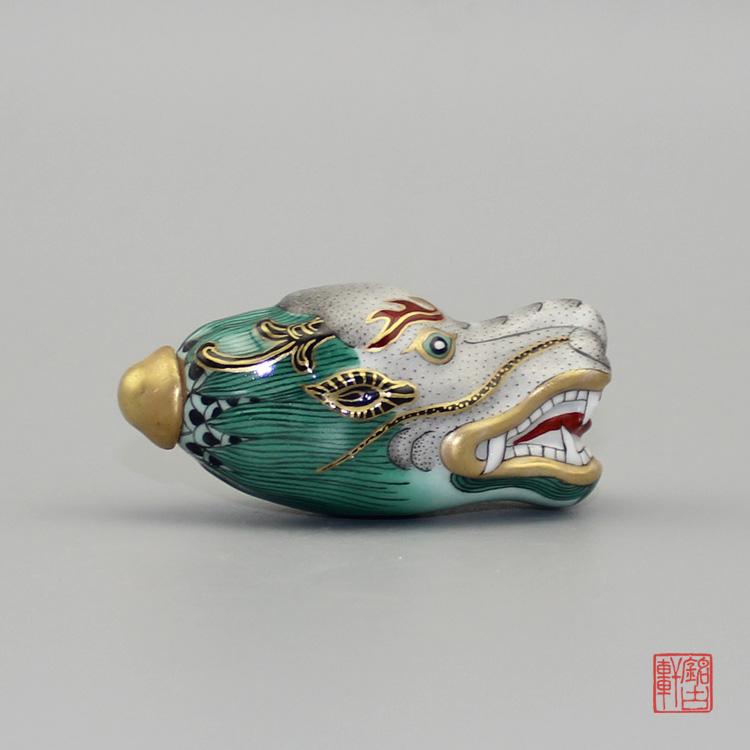 手繪粉彩描金龍?zhí)沾杀菬焿? src="/yuedu/d/file/bigpic/190404/04/13-1FP2141921-50.jpg" / data-ZUau="t0Pyie"><br / data-K2m0="8MgoKQ">
<img alt=