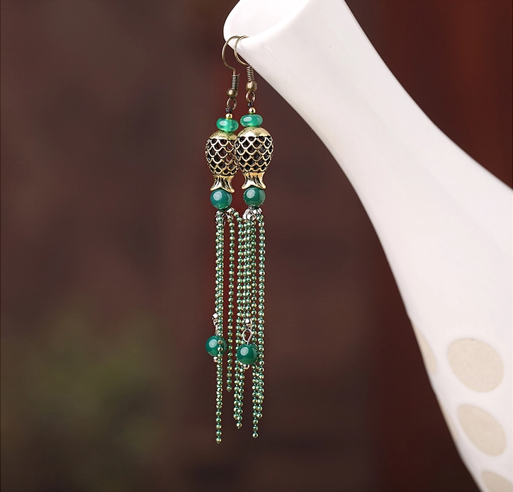 匠心啟航閱讀人魚的眼淚首飾綠色流蘇耳環(huán)