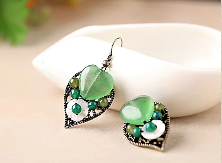 匠心啟航閱讀復(fù)古氣質(zhì)首飾樹葉吊墜綠色彩玉耳環(huán)