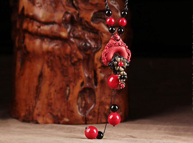 匠心啟航閱讀朱砂吊墜毛衣鏈復(fù)古紅色項鏈