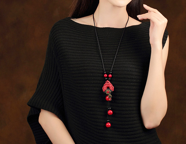 匠心啟航閱讀朱砂吊墜毛衣鏈復(fù)古紅色項鏈