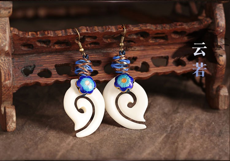 匠心啟航閱讀白色祥云耳墜古風(fēng)耳環(huán)首飾